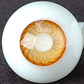 16MM_Amber / White Pupil (R)